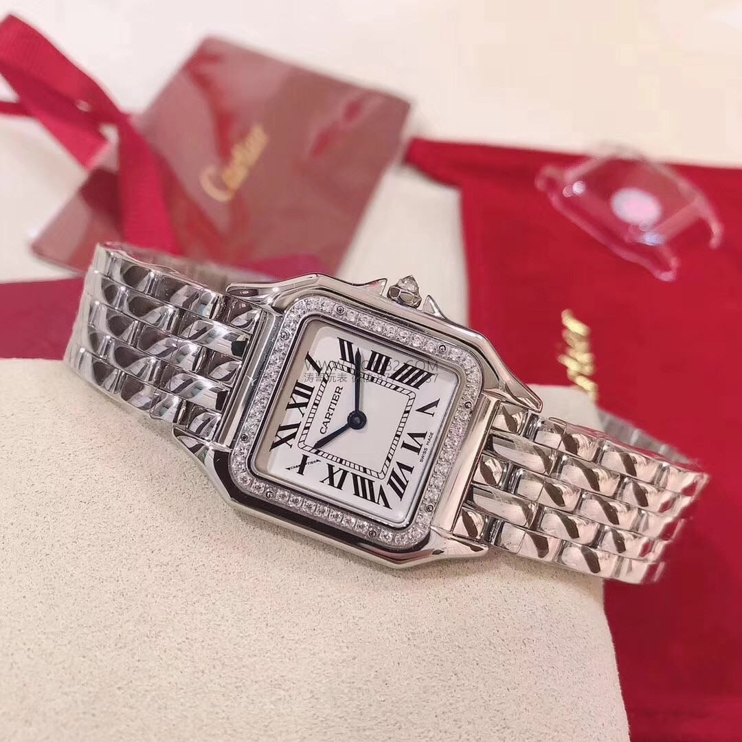 Yeni renk seçeneği: GF Factory Cartier Panthère replika kadın saatinin işçiliği nasıl? Orijinalle karşılaştırınca DJ Factory'e göre nerede daha iyi? — 23. fotoğraf