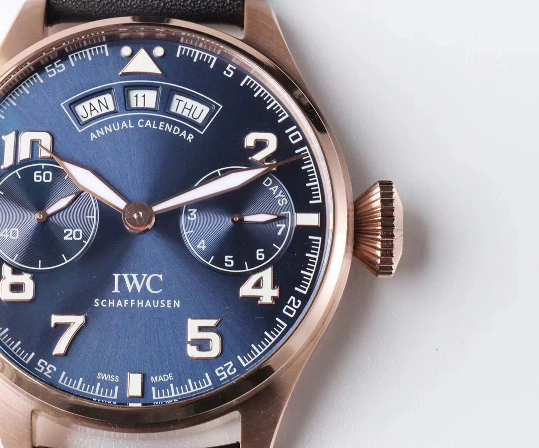 Replika IWC Yıllık Takvim Mavi Kadran
