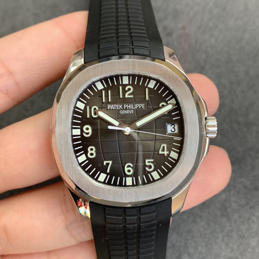 Replika Patek Philippe Aquanaut Siyah