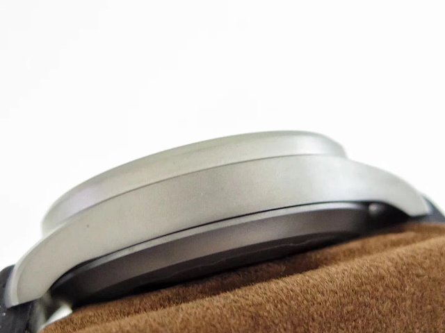IW510301 Titanyum Kasa