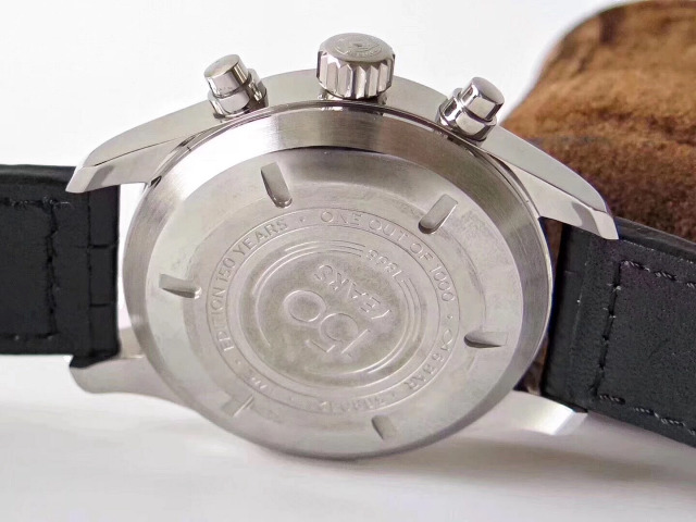 Replika IWC 377725 Kasa Arkası