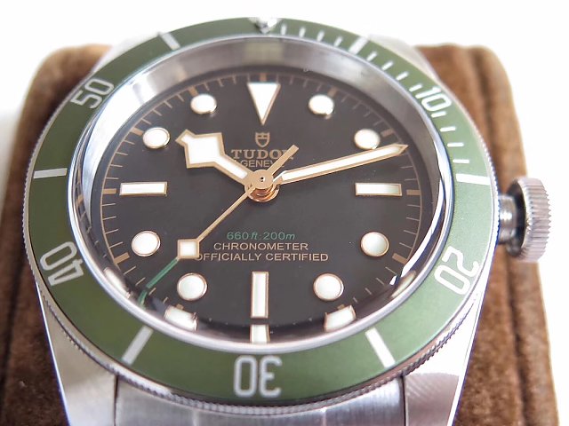 ZF Replika Tudor Yeşil Bezel