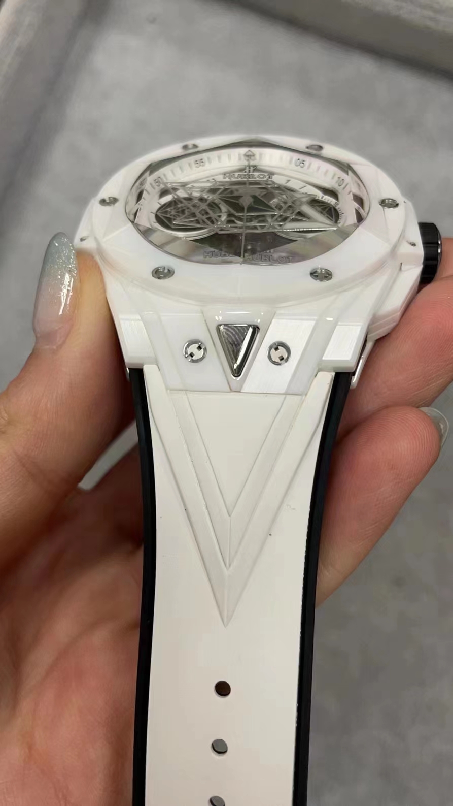 Hublot Sang Bleu Beyaz Seramik Kasa