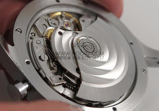 ZF fabrikası IWC Portugieser Chronograph V2 IW371446 mavi akrep ve yelkovan: işçilik gerçekten nasıl? — 10. fotoğraf