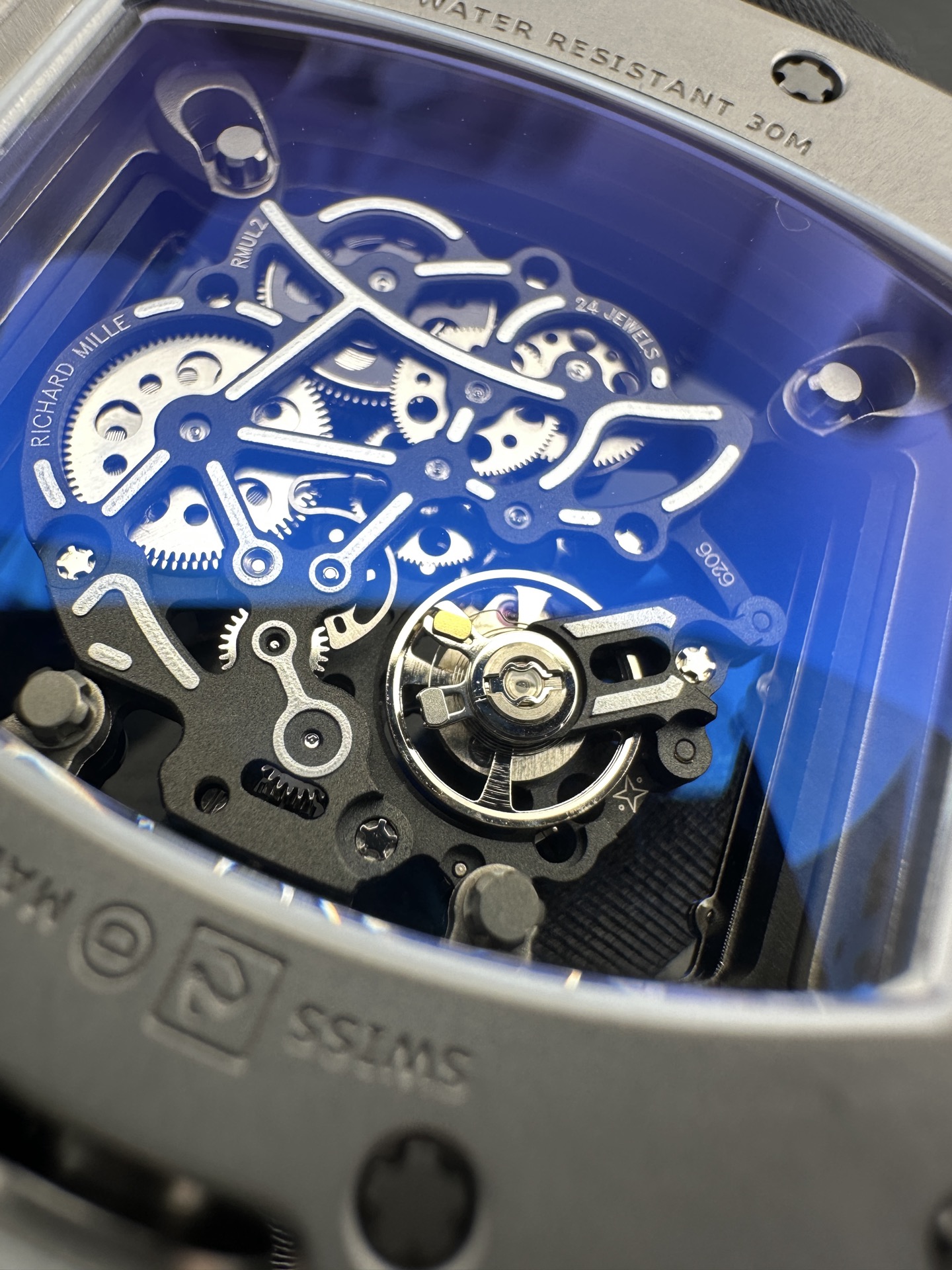 ZF Factory 2025 öne çıkan model! Piyasanın en üst donanımlı Richard Mille RM-055 "Full Gray" Bubba Watson özel serisi (titanyum karbür) satışa sunuldu — 18. fotoğraf