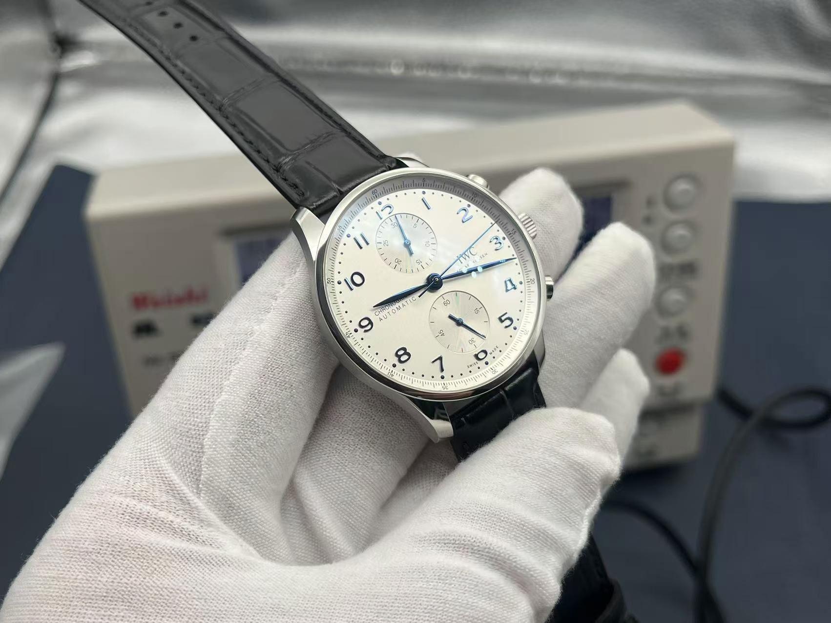 ZF Factory 2025 öne çıkan model: Super Portugieser kronograf, orijinalin sonu, görkemli lansman — 5. fotoğraf