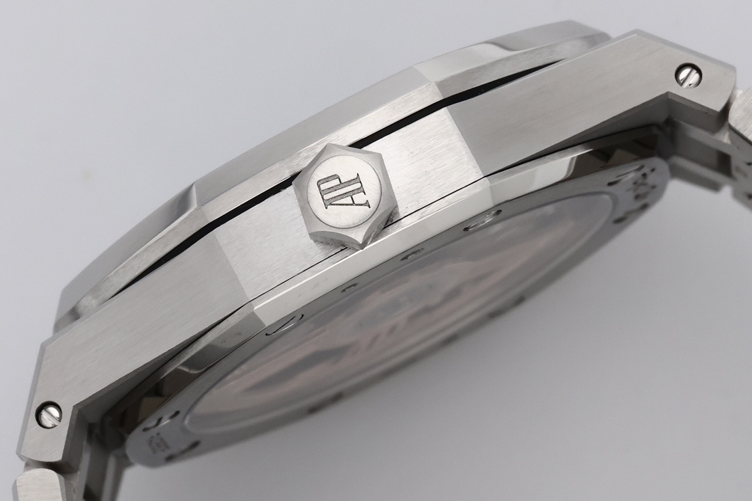ZF Factory 2025'in zirve çalışması: Audemars Piguet 15510 serisinin VIP özel «Buz Mavisi» ve «Dumanlı Mavi» kadranlı modelleri geliyor! — 4. fotoğraf