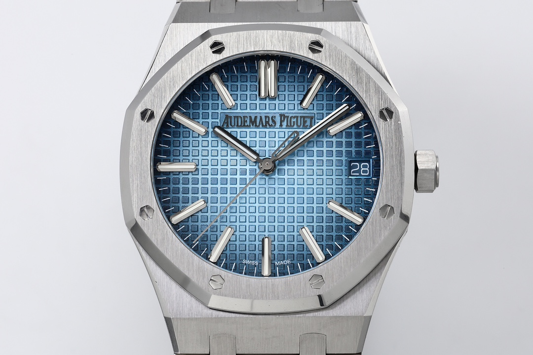 ZF Factory 2025'in zirve çalışması: Audemars Piguet 15510 serisinin VIP özel «Buz Mavisi» ve «Dumanlı Mavi» kadranlı modelleri geliyor! — 6. fotoğraf