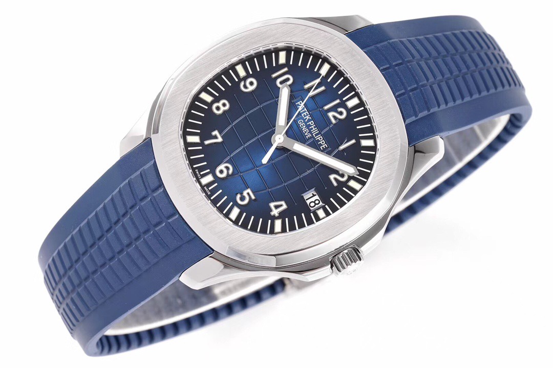 ZF Factory 2026 Şiddetle Tavsiye | Piyasanın Zirvesindeki Model: Patek Philippe Aquanaut V3 (ZF El Bombası) — 5. fotoğraf