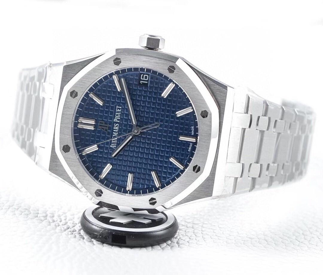 ZF Factory Audemars Piguet 15500 bir bakışta sahte belli eder mi? — 3. fotoğraf