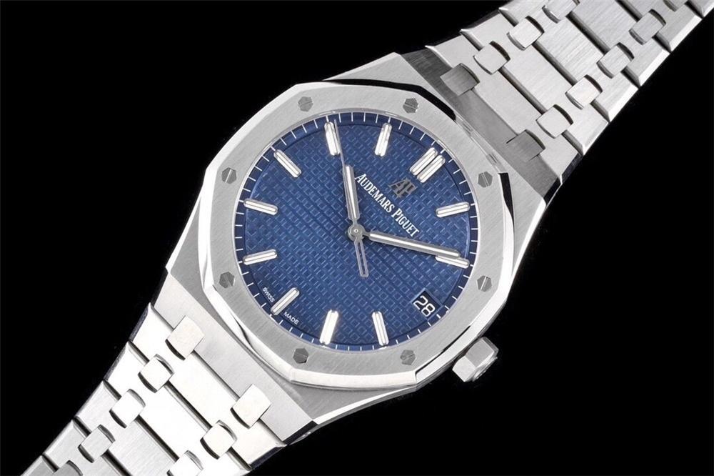 ZF Factory Audemars Piguet 15500 V2 sürümünde hangi renk seçilmeli? Mavi kadran mı, siyah kadran mı? — 3. fotoğraf