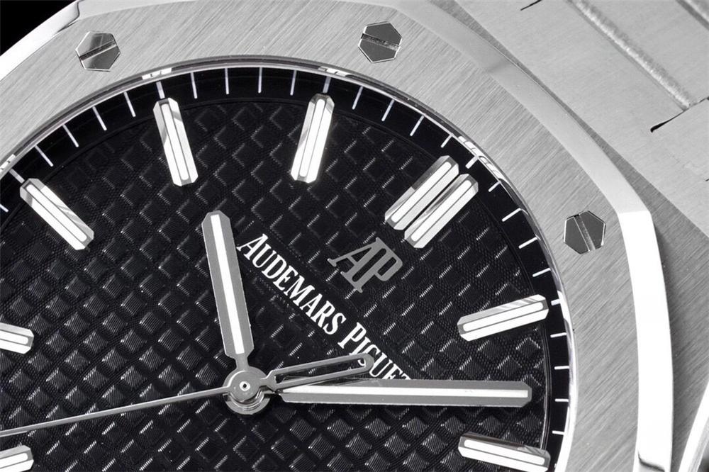 ZF Factory Audemars Piguet 15500 V2 sürümünde hangi renk seçilmeli? Mavi kadran mı, siyah kadran mı? — 8. fotoğraf