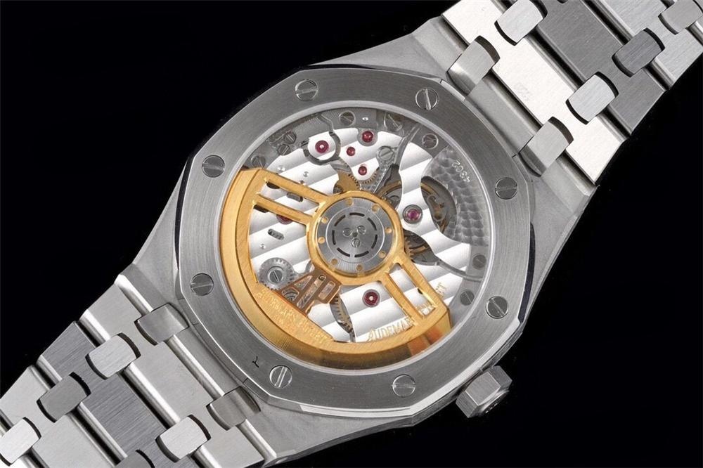 ZF Factory Audemars Piguet 15500 V2 sürümünde hangi renk seçilmeli? Mavi kadran mı, siyah kadran mı? — 12. fotoğraf