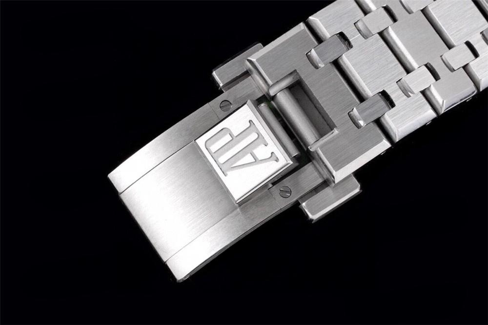 ZF Factory Audemars Piguet 15500 V2 sürümünde hangi renk seçilmeli? Mavi kadran mı, siyah kadran mı? — 13. fotoğraf