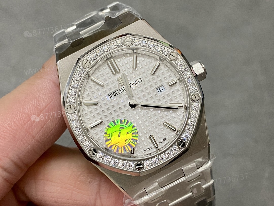 ZF Factory Audemars Piguet 67651 kuvars kadın saatinin kalitesi nasıl? — 2. fotoğraf
