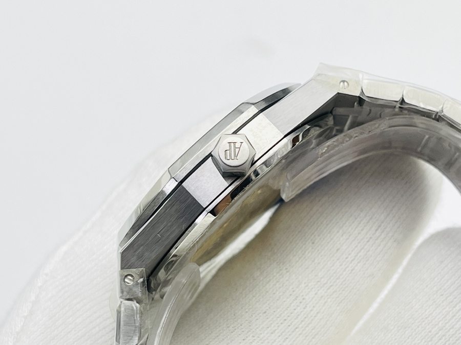 ZF Factory Audemars Piguet Royal Oak 15500 V2 versiyonu "çelik" kralın tacını koruyarak yayında — 12. fotoğraf