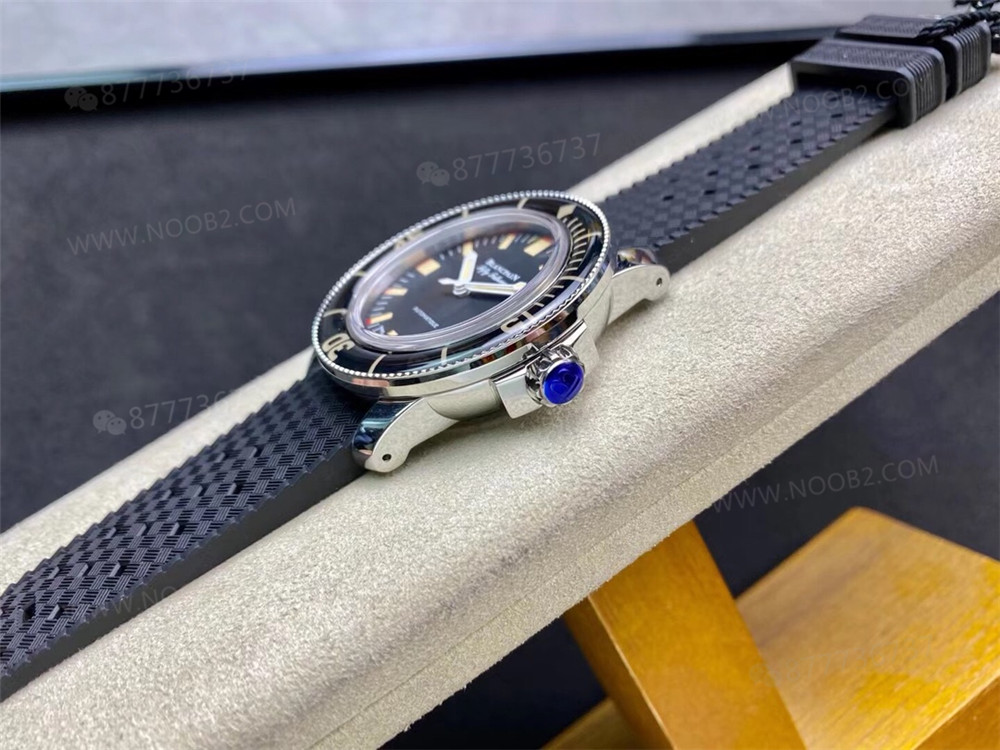 ZF Factory Blancpain Fifty Fathoms 5008B Barakuda işçiliği orijinaline uygun mu? ZF Factory üretimi olduğunu nasıl anlarız? — 5. fotoğraf