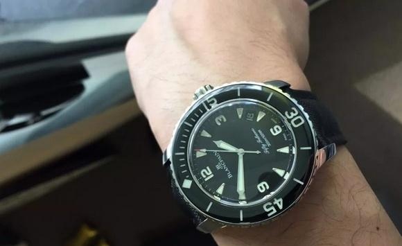 ZF Factory Blancpain Fifty Fathoms saatin orijinaliyle karşılaştırmalı detaylı incelemesi — 11. fotoğraf