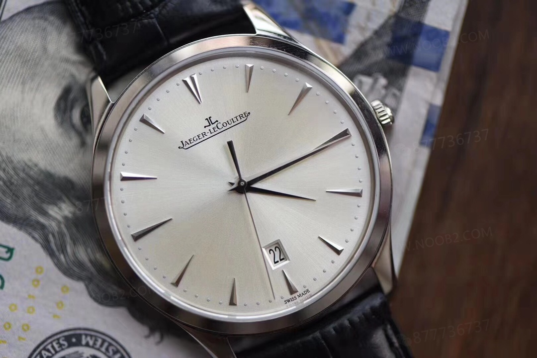 ZF Factory ile FK Factory karşılaştırması: Jaeger-LeCoultre Master Ultra Thin klasik saat, hangisi daha iyi? — 2. fotoğraf