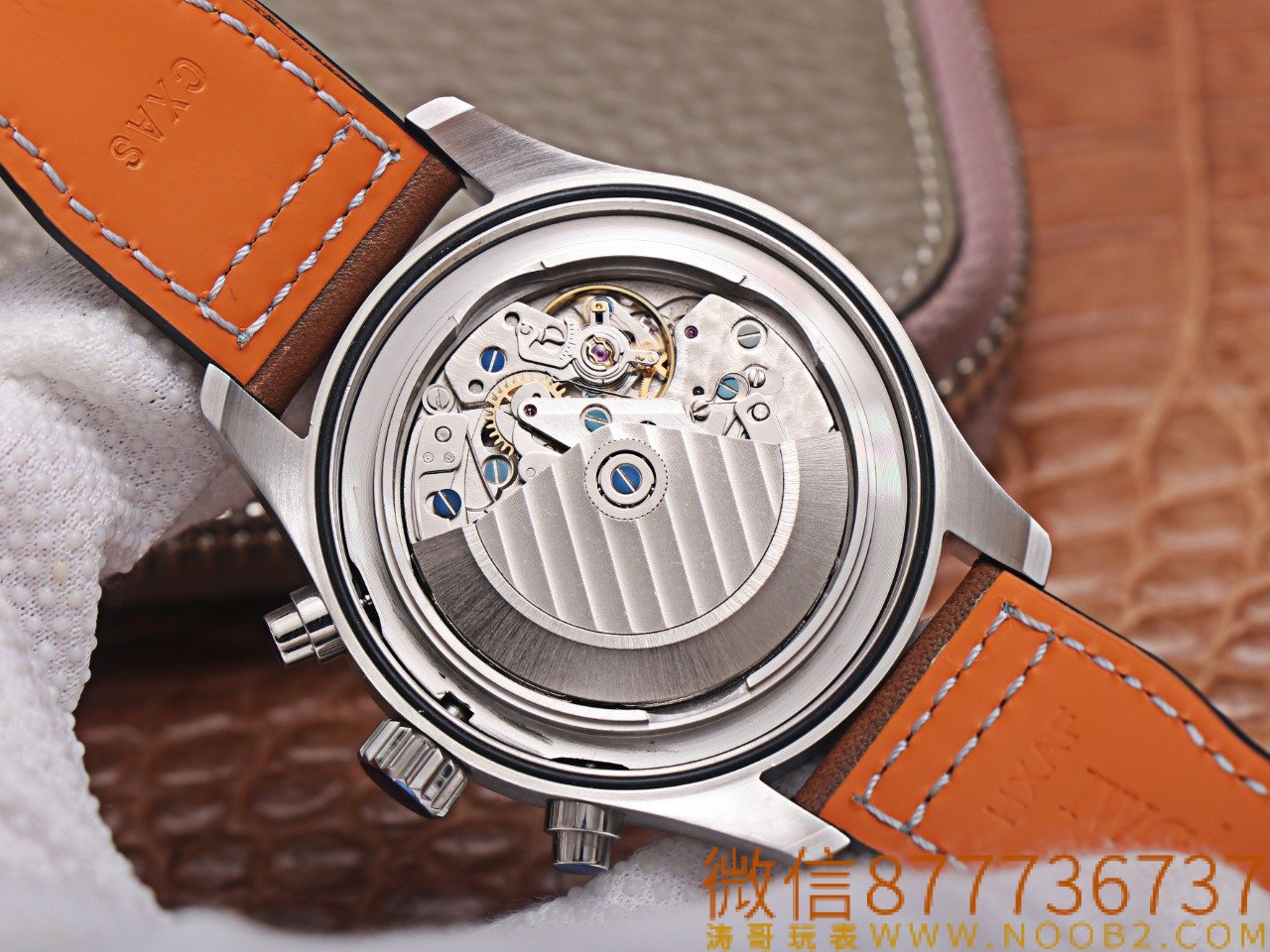 ZF Factory IWC Pilot kronograf IWC377726 serisi yeşil kadranlı replika saatin işçiliği nasıl? — 10. fotoğraf