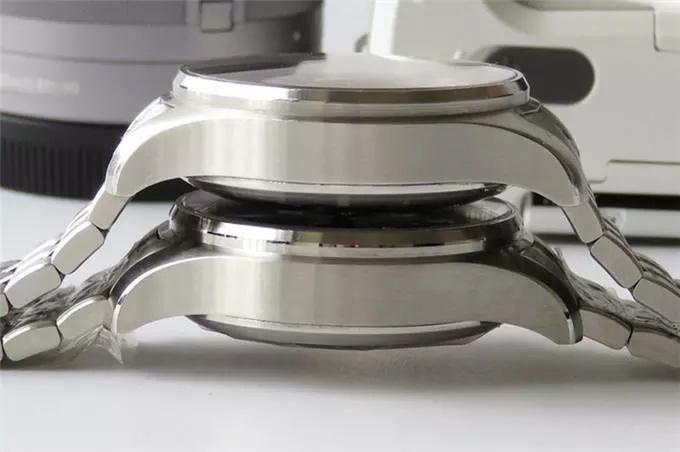 ZF Factory IWC Pilot serisi IW377704 Le Petit Prince özel versiyon kronograf replika saat gerçek-replika karşılaştırması ve orijinal incelemesi — 43. fotoğraf