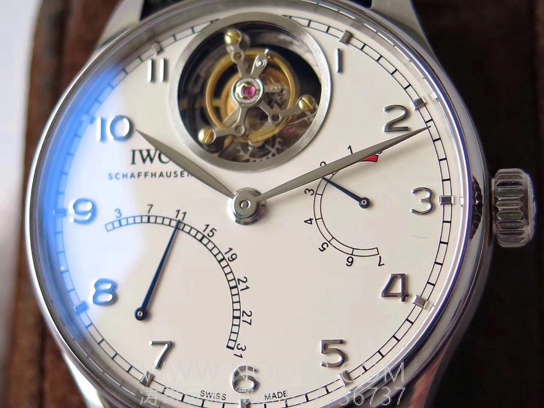 ZF Factory IWC Portugieser 12 Pozisyon Tourbillon Flyback Takvim Gerçek Güç Rezervi Göstergesi 44 mm Replika Saat İncelemesi — 18. fotoğraf
