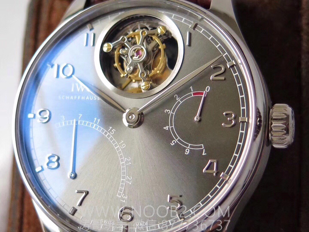ZF Factory IWC Portugieser 12 Pozisyon Tourbillon Flyback Takvim Gerçek Güç Rezervi Göstergesi 44 mm Replika Saat İncelemesi — 20. fotoğraf