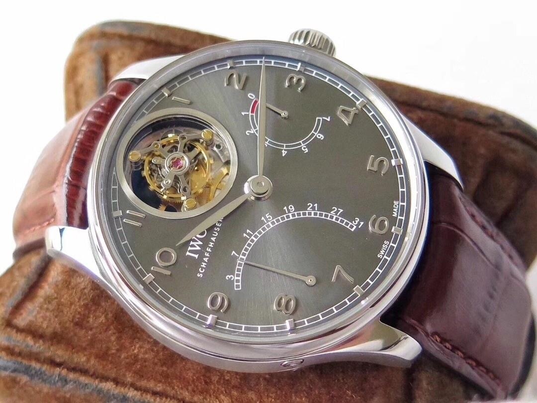 ZF Factory IWC Portugieser 12 Pozisyon Tourbillon Flyback Takvim Gerçek Güç Rezervi Göstergesi 44 mm Replika Saat İncelemesi — 28. fotoğraf