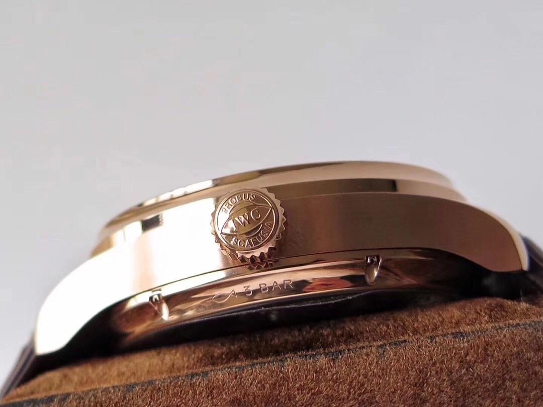 ZF Factory IWC Portugieser 12 Pozisyon Tourbillon Flyback Takvim Gerçek Güç Rezervi Göstergesi 44 mm Replika Saat İncelemesi — 35. fotoğraf