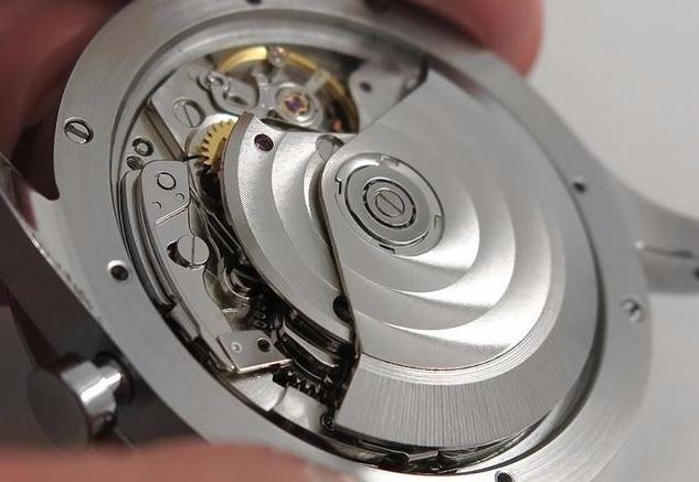 ZF Factory IWC Portugieser Kronograf ile Portugieser 7 Günlük nasıl seçilir? Aralarındaki fark nedir? — 10. fotoğraf