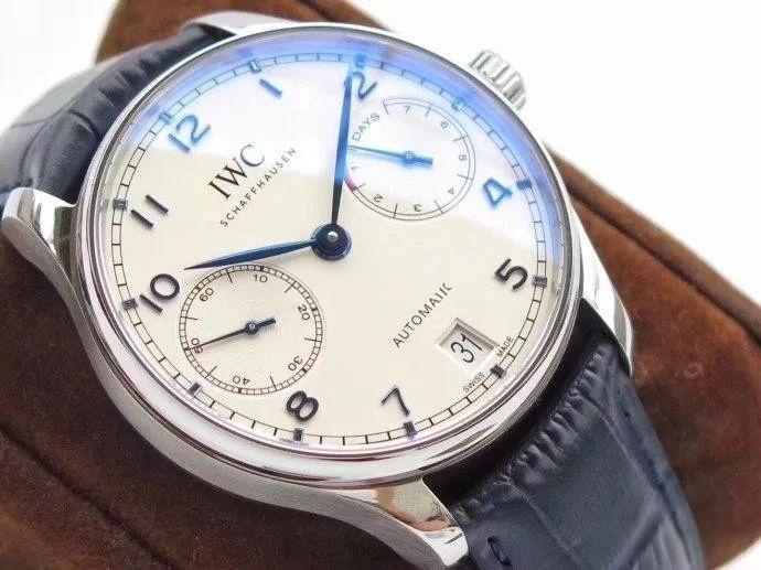 ZF Factory IWC Portugieser Seri 7 mavi akrep-yelkovanlı replika saati hangi seviyede? Orijinaliyle karıştırılabilir mi? — 32. fotoğraf