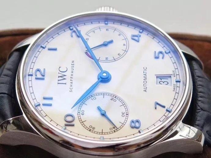 ZF Factory IWC Portugieser Seri 7 mavi akrep-yelkovanlı replika saati hangi seviyede? Orijinaliyle karıştırılabilir mi? — 13. fotoğraf