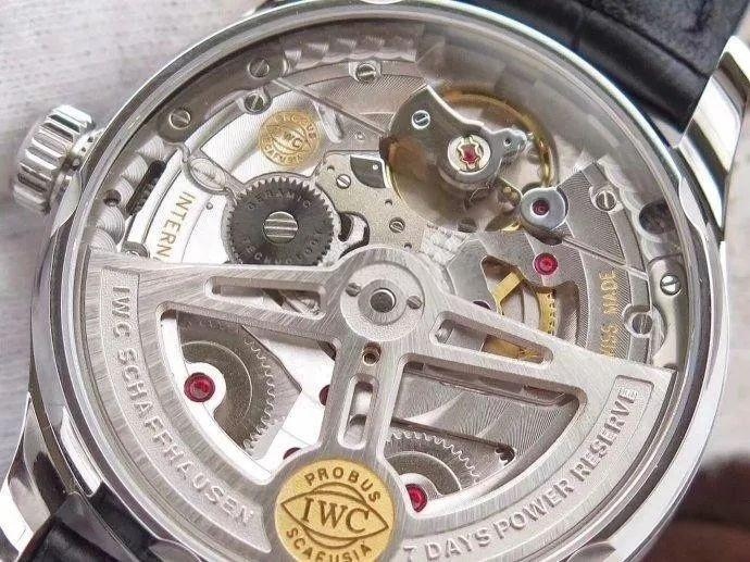 ZF Factory IWC Portugieser Seri 7 mavi akrep-yelkovanlı replika saati hangi seviyede? Orijinaliyle karıştırılabilir mi? — 19. fotoğraf