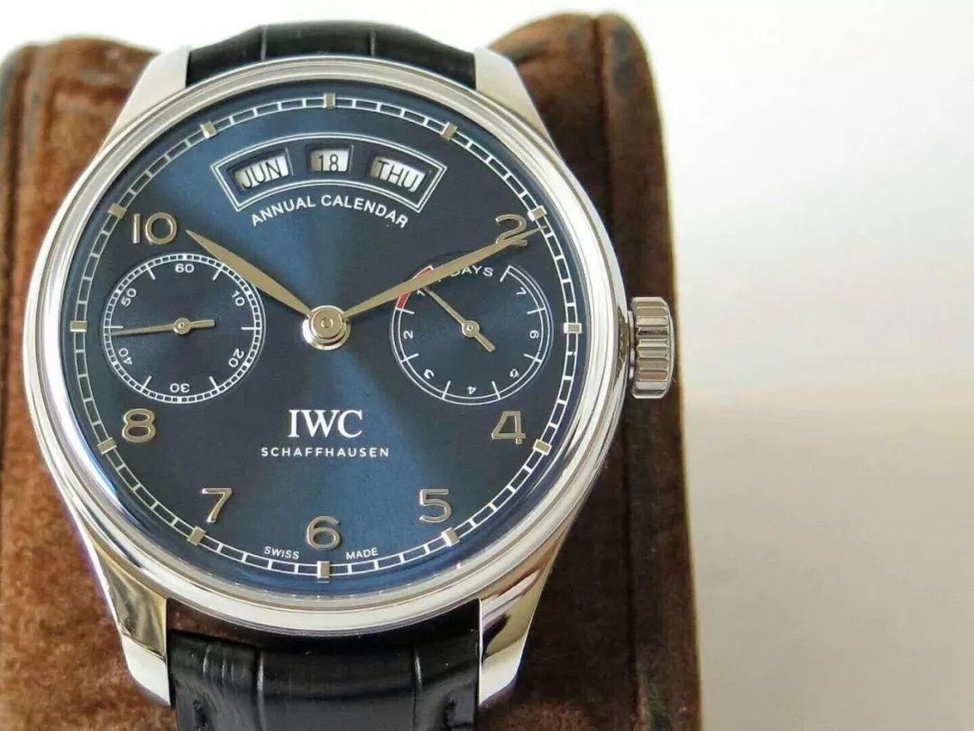 ZF Factory IWC Portugieser Yıllık Takvim Kol Saati İnceleme ve Değerlendirmesi — 4. fotoğraf