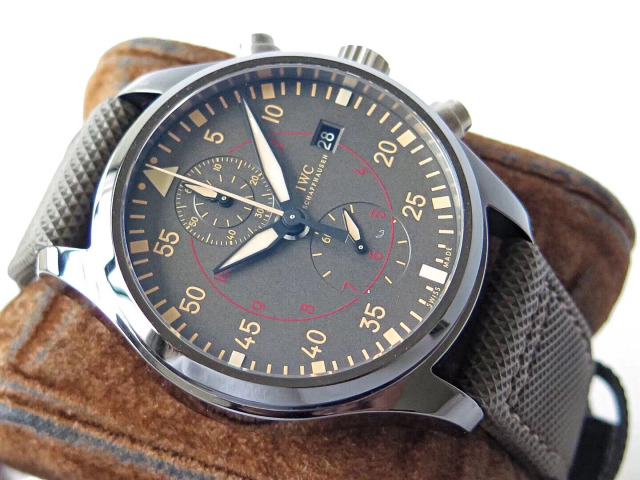 ZF Factory Replika IWC Top Gun Miramar IW389001 ve IW389002 Seramik Saatler Yayınlandı — 15. fotoğraf