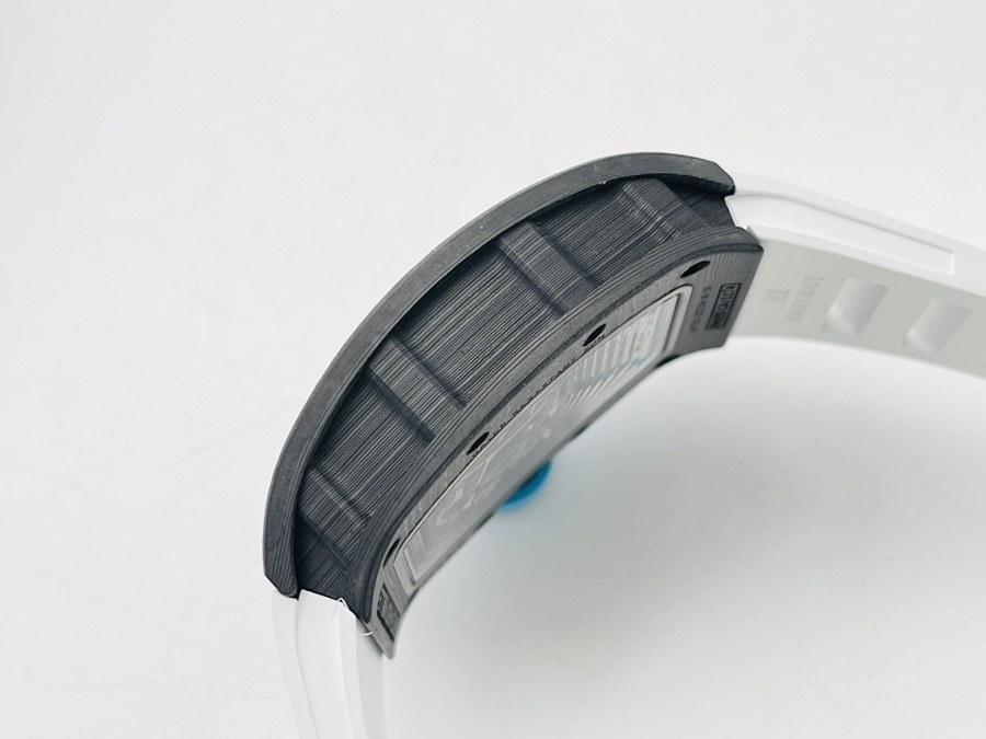 ZF Factory Richard Mille RM055 Mavi Bezel Karbon Fiber Sınırlı Seri Kol Saati İncelemesi — 4. fotoğraf