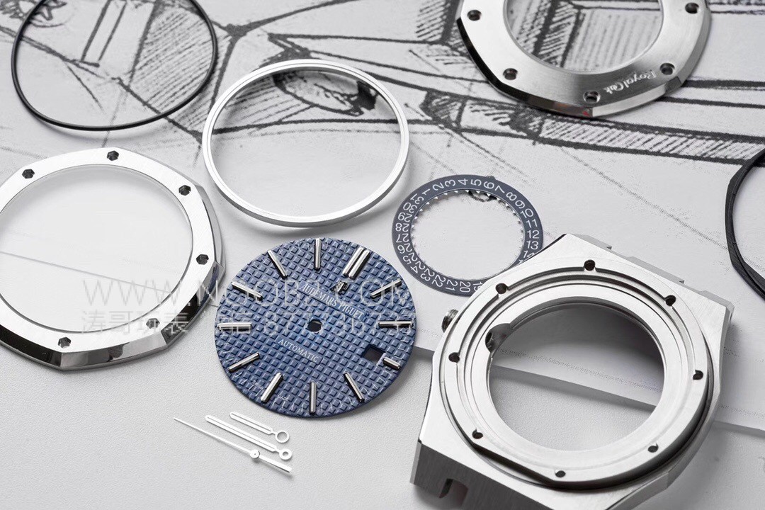 Z+f gerçekten ZF Factory mı? İşçilik detayları nasıl? JF Audemars Piguet 15400 ile karşılaştırınca hangi replika daha iyi? — 13. fotoğraf