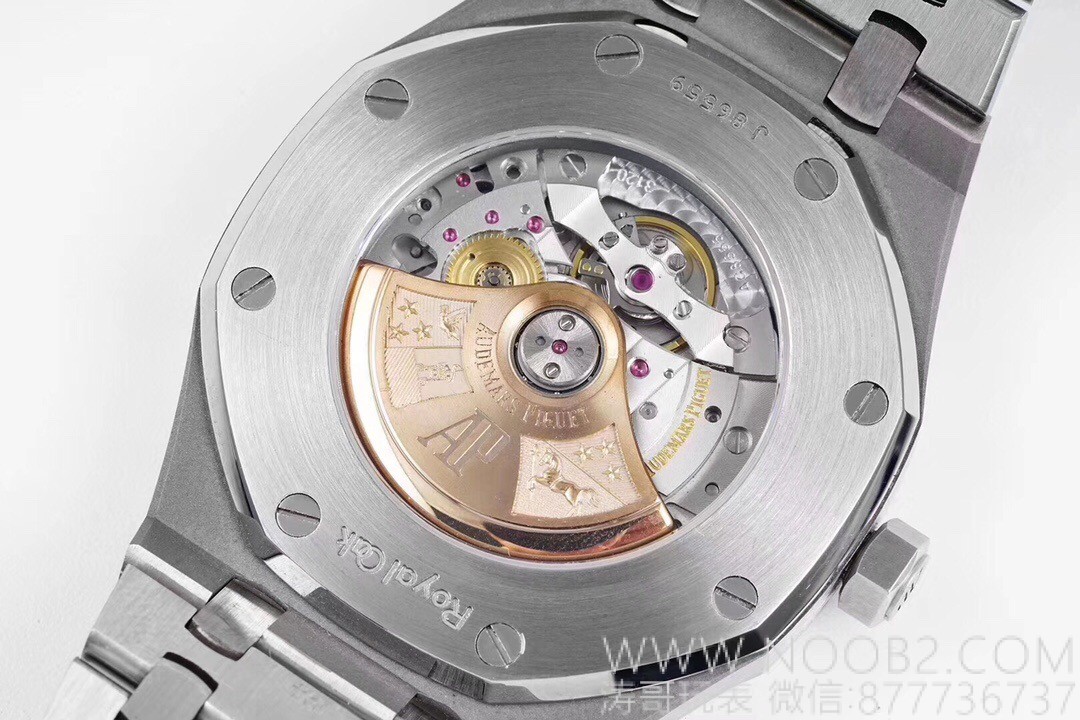 Z+f gerçekten ZF Factory mı? İşçilik detayları nasıl? JF Audemars Piguet 15400 ile karşılaştırınca hangi replika daha iyi? — 23. fotoğraf