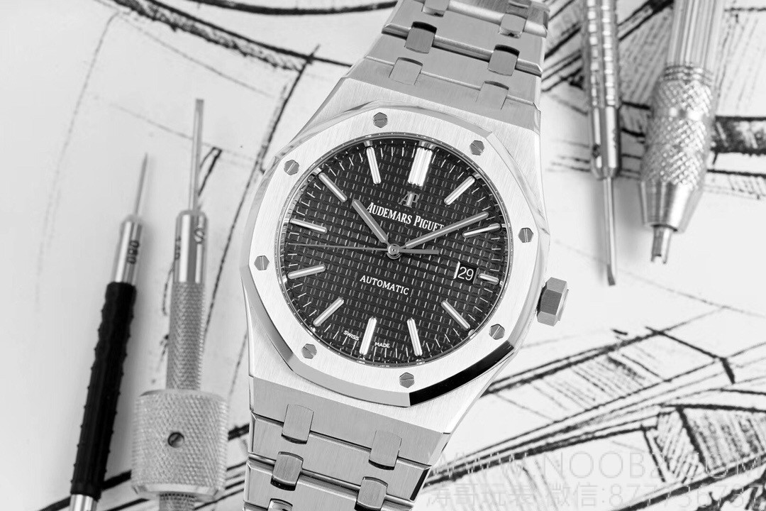 Z+f gerçekten ZF Factory mı? İşçilik detayları nasıl? JF Audemars Piguet 15400 ile karşılaştırınca hangi replika daha iyi? — 30. fotoğraf