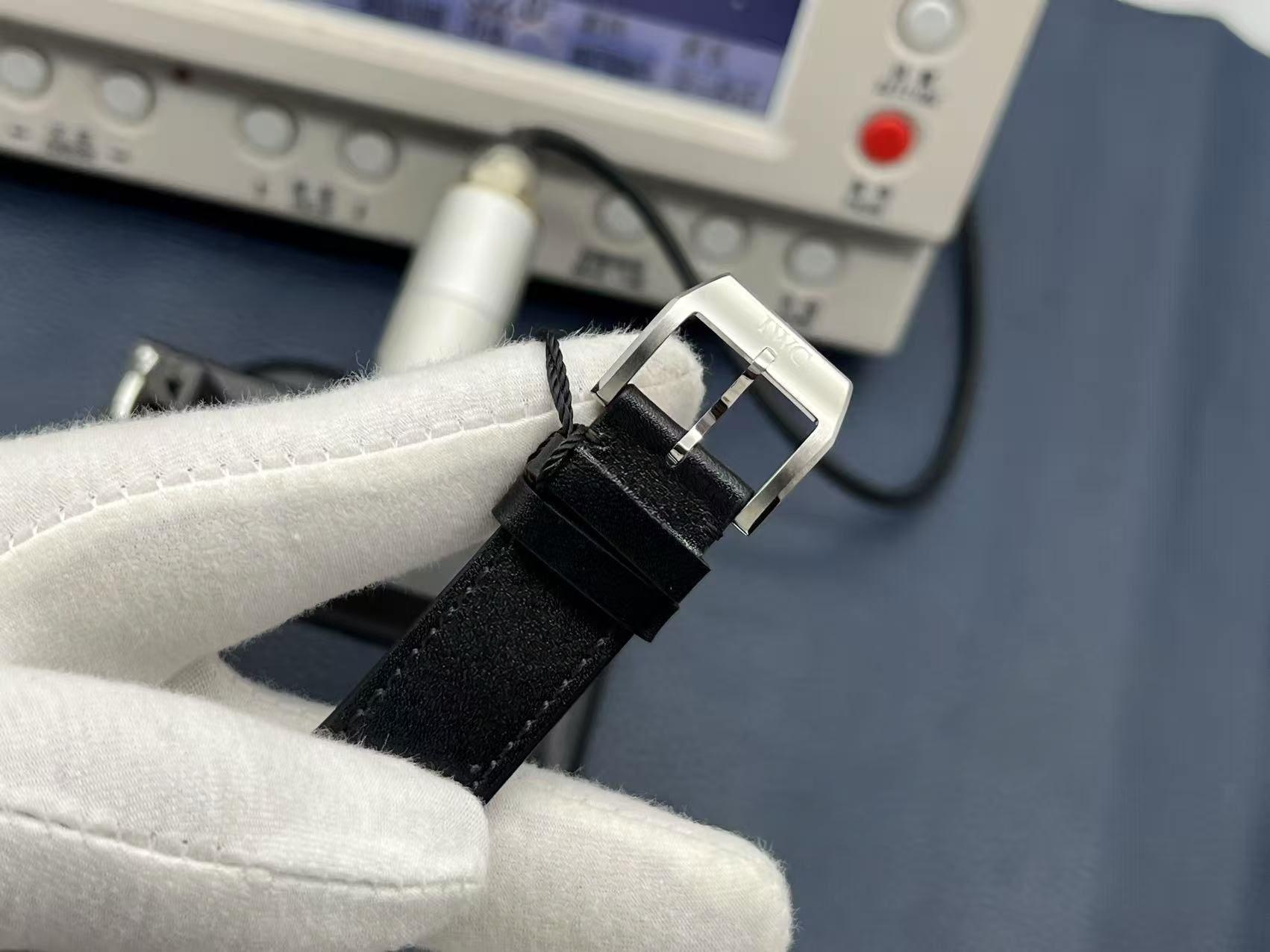 ZF Klasik Başyapıtın V2 Yükseltmesi: Gökyüzüne Hükmeden, Saniyesi Saniyesine 'Gerçek' — ZF Üretimi IWC3777 Pilot Kronograf Serisi — 8. fotoğraf