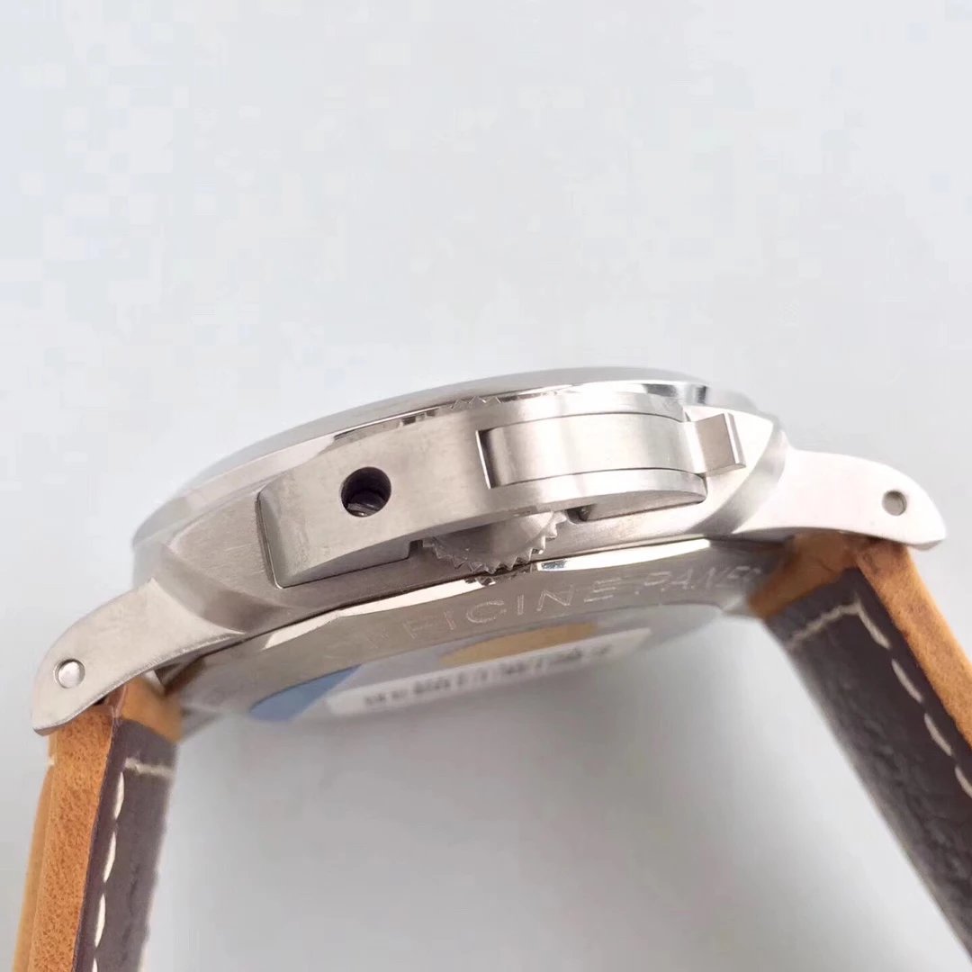 PAM 1351 Titanyum Kasa