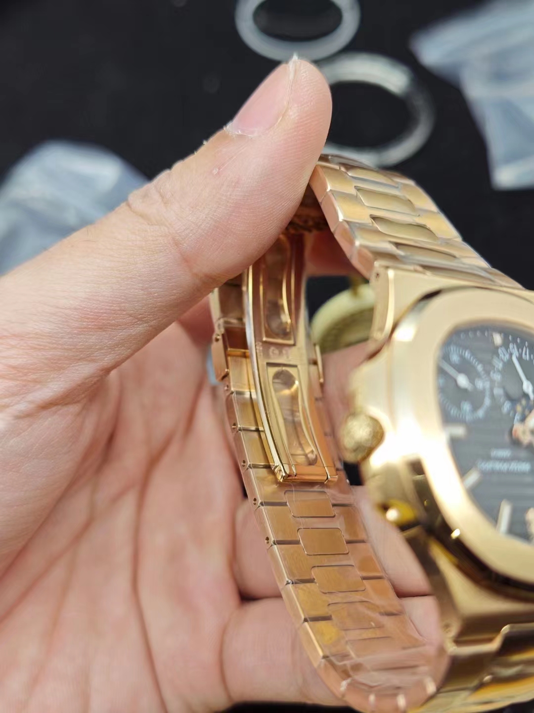 Patek Philippe 5712r Roze Altın Kasa