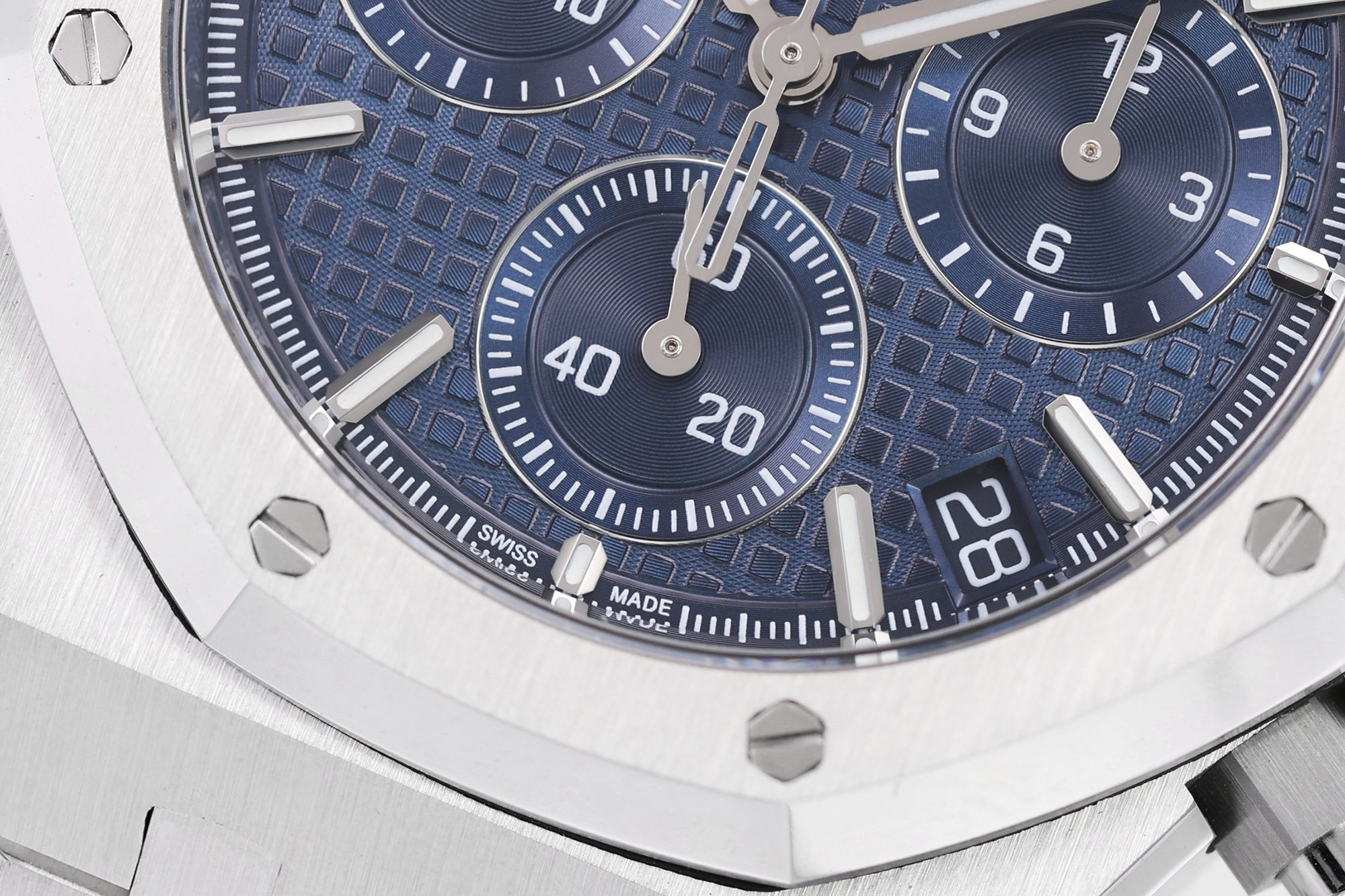 ZF Yeni Ürün | Zamanla Olgunlaşan, Keskin Hatlarında Gizli Güç — Audemars Piguet Royal Oak 26240 — 24. fotoğraf