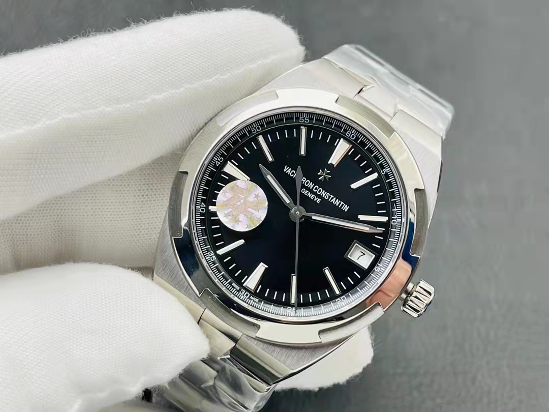 Replika Vacheron Constantin Overseas Siyah Saat