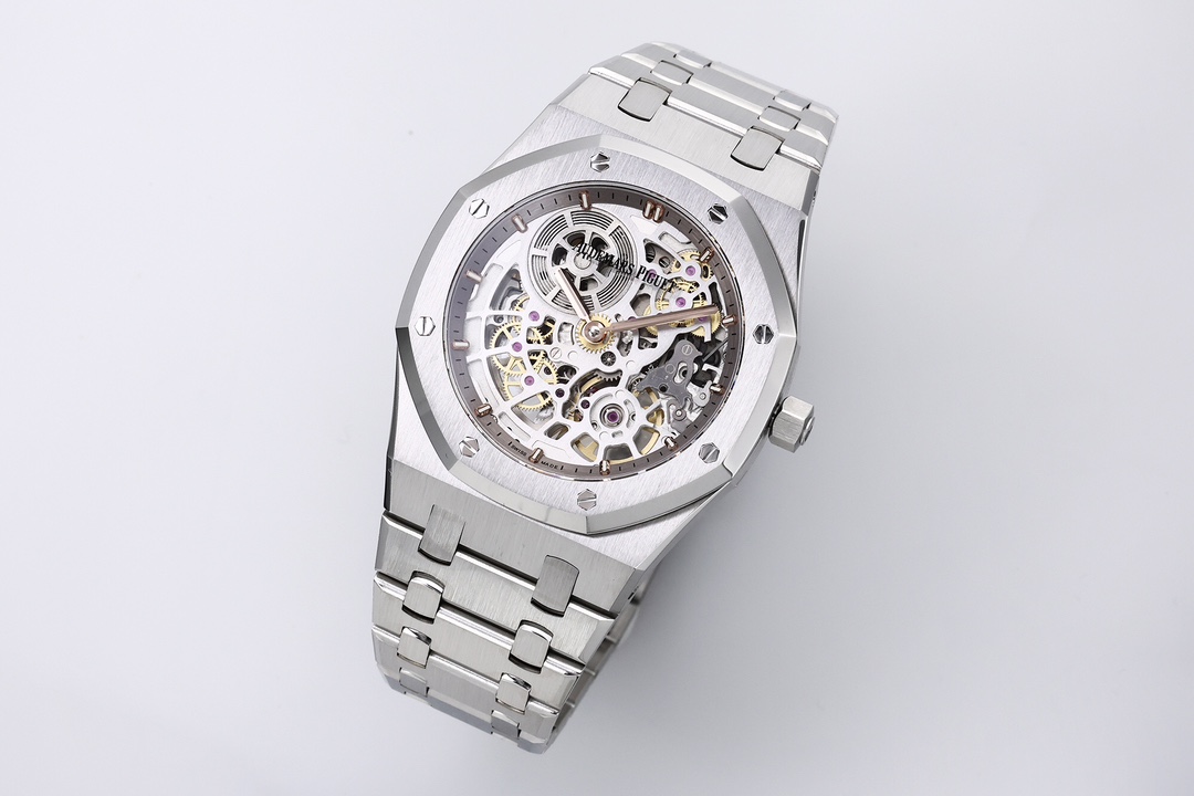 ZFFactory 2025'in özenle hazırlanmış yeni eseri — Audemars Piguet AP Royal Oak serisi 16024, bilekteki mekanik ritmiyle lüks ve işçiliğin uyumunu bir araya getiriyor. — 12. fotoğraf