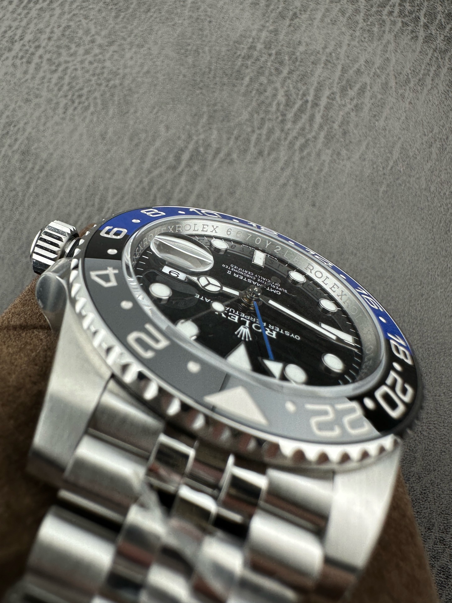 Zirvede replika! VS 2025 Rolex GMT Greenwich kola bezel görkemli şekilde geliyor — 2. fotoğraf