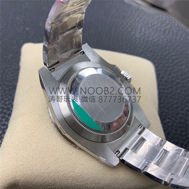 ZZ Factory Black Bay Rolex Submariner 116610 replika saatin orijinalle karşılaştırmalı incelemesi — 14. fotoğraf