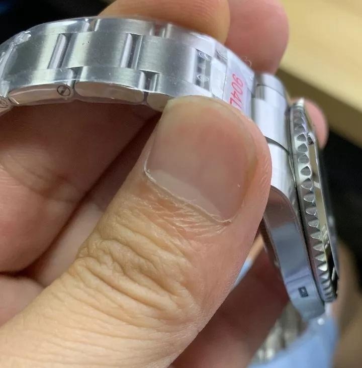 ZZF Factory Rolex Tarihsiz Siyah Submariner 3130 Mekanizmalı 114060-97200 Replika ile Orijinal Karşılaştırmalı İnceleme — 17. fotoğraf