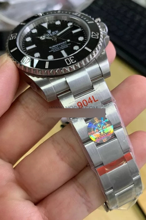 ZZF Factory Rolex Tarihsiz Siyah Submariner 3130 Mekanizmalı 114060-97200 Replika ile Orijinal Karşılaştırmalı İnceleme — 18. fotoğraf